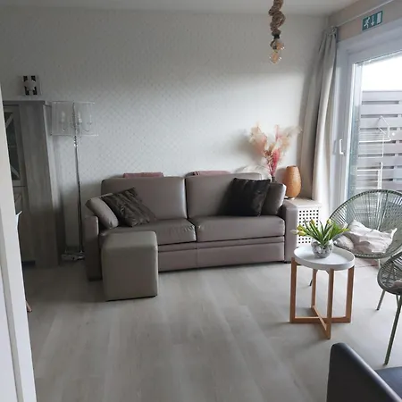 Gelijkvloers Vakantie-appartement Met Groot Zonnig Terras Apartment Nieuwpoort